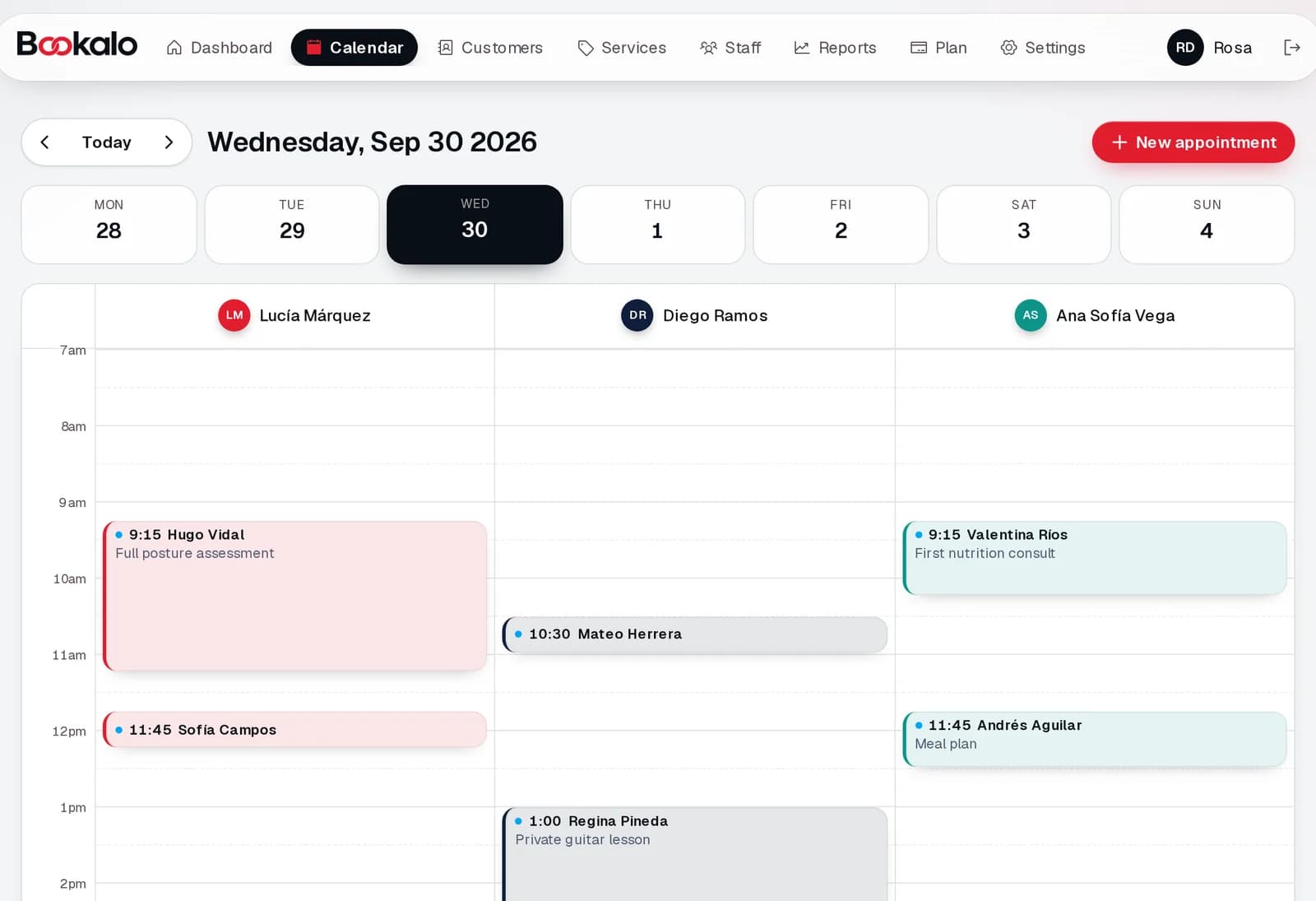 Bookalo calendar with bookings per team member